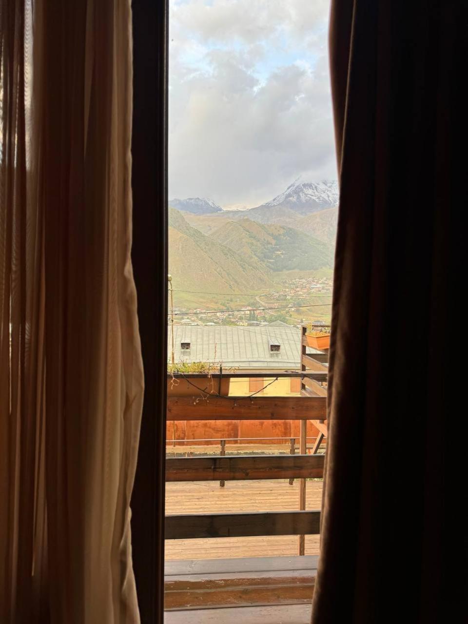 Hotel Kazbegi 1963 ห้อง รูปภาพ